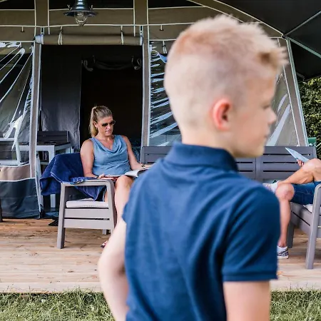 Luxury tent Tent On A Park, Just 2 5 Km From The
